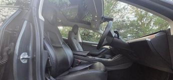 TESLA Model 3 (Dual Motor) Long Range Auto 4WDE 4dr