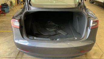 TESLA Model 3 (Dual Motor) Long Range Auto 4WDE 4dr