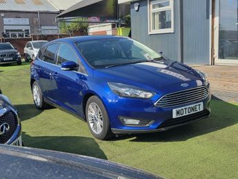 FORD FOCUS 1.0T EcoBoost Zetec Edition Hatchback 5dr Petrol Auto Euro 6 (s/