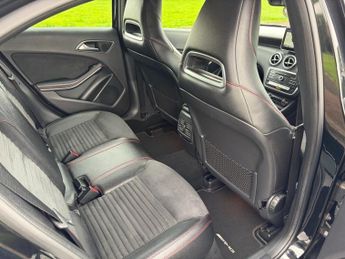 MERCEDES-BENZ A CLASS 2.1 A200d AMG Line Hatchback 5dr Diesel 7G-DCT Euro 6 (s/s) (136