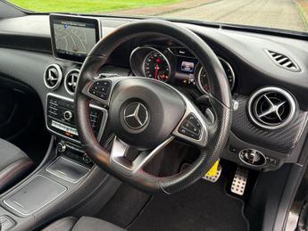 MERCEDES-BENZ A CLASS 2.1 A200d AMG Line Hatchback 5dr Diesel 7G-DCT Euro 6 (s/s) (136