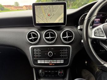 MERCEDES-BENZ A CLASS 2.1 A200d AMG Line Hatchback 5dr Diesel 7G-DCT Euro 6 (s/s) (136