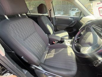 VOLKSWAGEN TIGUAN ALLSPACE 1.5 TSI Life SUV 5dr Petrol DSG Euro 6 (s/s) (150 ps)