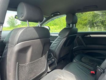 AUDI Q7 3.0 TDI S line SUV 5dr Diesel Tiptronic quattro (260 g/km, 242 b