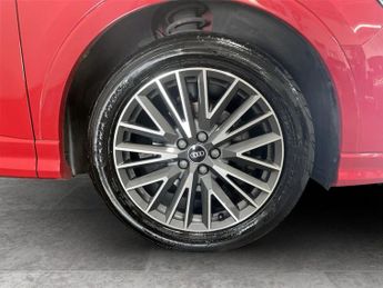 AUDI Q3 1.5 TFSI CoD 35 S line SUV 5dr Petrol S Tronic Euro 6 (s/s) (150