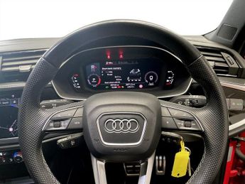 AUDI Q3 1.5 TFSI CoD 35 S line SUV 5dr Petrol S Tronic Euro 6 (s/s) (150
