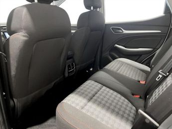 MG MG ZS 72.6kWh SE Long Range SUV 5dr Electric Auto (156 ps)
