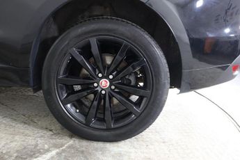 JAGUAR F-PACE 2.0 D240 Chequered Flag Auto AWD Euro 6 (s/s) 5dr