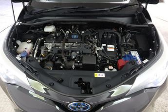 TOYOTA C-HR 1.8 VVT-h Design CVT Euro 6 (s/s) 5dr