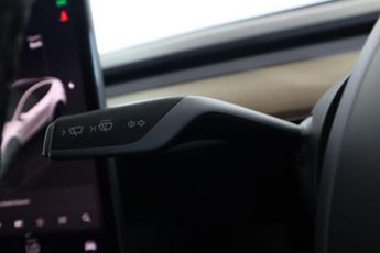 TESLA MODEL Y (Dual Motor) Long Range Auto 4WDE 5dr