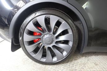 TESLA MODEL Y (Dual Motor) Performance Auto 4WDE 5dr