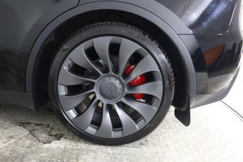 TESLA MODEL Y (Dual Motor) Performance Auto 4WDE 5dr