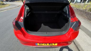 VAUXHALL ASTRA AUTOMATIC 1.6 16v SRi Hatchback 5dr Petrol Auto Euro 5 (115 ps)