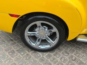 CHEVROLET SSR 6.0 V8 Petrol Convertible