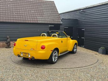 CHEVROLET SSR 6.0 V8 Petrol Convertible
