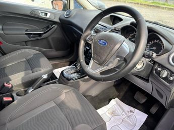 FORD FIESTA 1.6 Zetec Hatchback 5dr Petrol Powershift Euro 5 (105 ps)