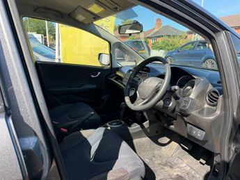 HONDA JAZZ 1.4 i-VTEC ES Hatchback 5dr Petrol CVT Euro 5 (99 ps)