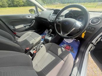 FORD FIESTA 1.0T EcoBoost Zetec Hatchback 5dr Petrol Powershift Euro 6 (100 