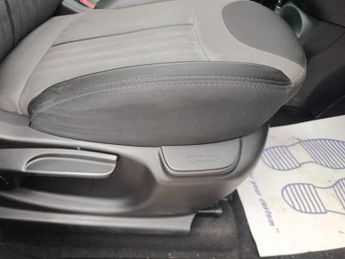 FIAT 500L 1.6 MultiJet Lounge MPW 5dr Diesel Manual Euro 6 (s/s) (7 Seat) 
