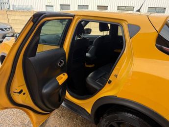 NISSAN JUKE 1.6 Tekna SUV 5dr Petrol XTRON Euro 6 (117 ps)