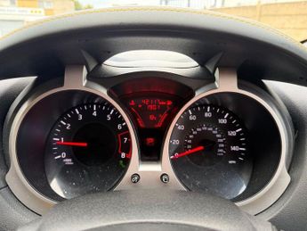 NISSAN JUKE 1.6 Tekna SUV 5dr Petrol XTRON Euro 6 (117 ps)