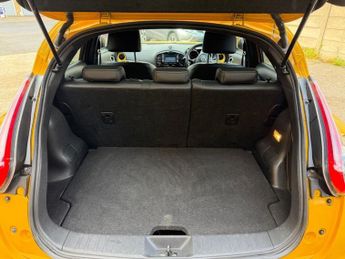 NISSAN JUKE 1.6 Tekna SUV 5dr Petrol XTRON Euro 6 (117 ps)