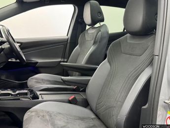 VOLKSWAGEN ID.5 Pro 77kWh Style SUV 5dr Electric Auto (174 ps)
