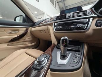 BMW 4 SERIES 3.0 435i Luxury Coupe 2dr Petrol Auto Euro 6 (s/s) (306 ps)