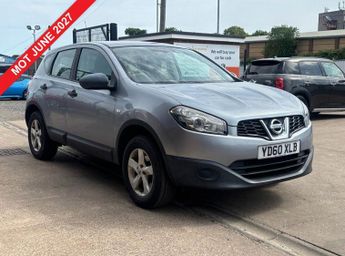 Nissan Qashqai 1.6 Visia SUV 5 door Petrol Manual 2WD in Grey