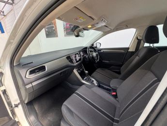 VOLKSWAGEN T-ROC 1.5 TSI GPF EVO SE SUV 5dr Petrol DSG Euro 6 (s/s) (150 ps)