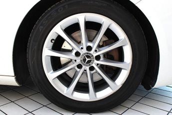 MERCEDES-BENZ A-CLASS 2.0 A200d Sport (Premium) Hatchback 5dr Diesel 8G-DCT Euro 6 (s/