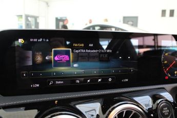 MERCEDES-BENZ A-CLASS 2.0 A200d Sport (Premium) Hatchback 5dr Diesel 8G-DCT Euro 6 (s/
