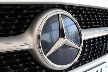 MERCEDES-BENZ A-CLASS 2.0 A200d Sport (Premium) Hatchback 5dr Diesel 8G-DCT Euro 6 (s/