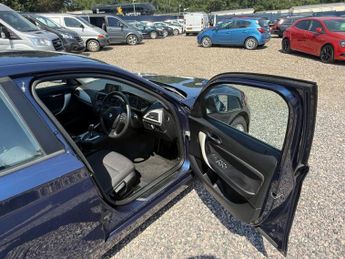 BMW 1 SERIES 2.0 120d BluePerformance SE Hatchback 5dr Diesel Auto Euro 6 (s/