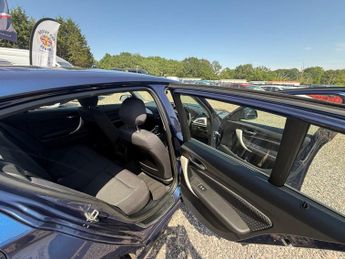 BMW 1 SERIES 2.0 120d BluePerformance SE Hatchback 5dr Diesel Auto Euro 6 (s/