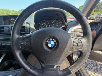 BMW 1 SERIES 2.0 120d BluePerformance SE Hatchback 5dr Diesel Auto Euro 6 (s/