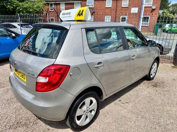 SKODA FABIA 1.2 SE Hatchback 5dr Petrol Manual Euro 5 (69 ps)