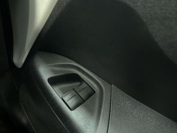 PEUGEOT 108 1.2 PureTech Allure Hatchback 5dr Petrol Manual Euro 6 (82 ps) -