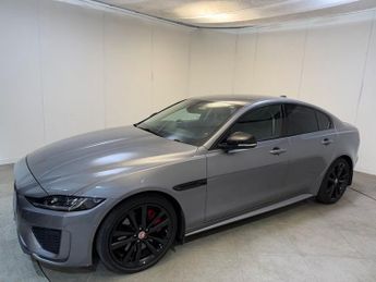 JAGUAR XE 2.0 P250i R-Dynamic HSE Saloon 4dr Petrol Auto Euro 6 (s/s) (250