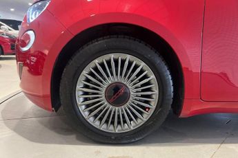 FIAT 500E 42kWh RED Hatchback 3dr Electric Auto (118 ps) Android Auto / Ap
