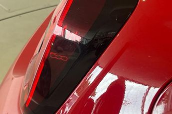 FIAT 500E 42kWh RED Hatchback 3dr Electric Auto (118 ps) Android Auto / Ap