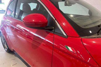 FIAT 500E 42kWh RED Hatchback 3dr Electric Auto (118 ps) Android Auto / Ap