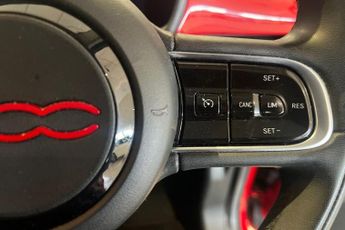 FIAT 500E 42kWh RED Hatchback 3dr Electric Auto (118 ps) Android Auto / Ap