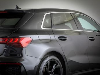 AUDI A3 1.0 TFSI 30 S line Sportback 5dr Petrol S Tronic Euro 6 (s/s) (1