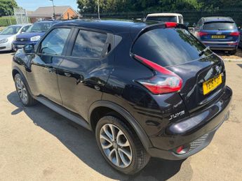 NISSAN JUKE 1.6 Tekna SUV 5dr Petrol XTRON Euro 6 (117 ps)