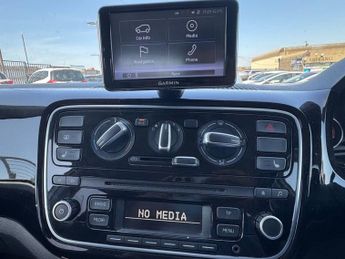 VOLKSWAGEN UP! 1.0 High up! Hatchback 5dr Petrol Manual Euro 6 (75 ps)