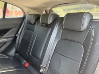 JAGUAR I-PACE 400 90kWh SE SUV 5dr Electric Auto 4WD (400 ps)