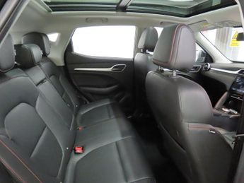 MG MG ZS 72.6kWh Trophy Long Range SUV 5dr Electric Auto (156 ps)