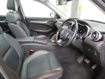 MG MG ZS 72.6kWh Trophy Long Range SUV 5dr Electric Auto (156 ps)