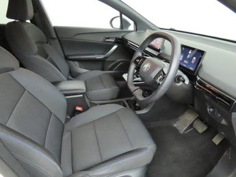 MG MG 4 51kWh SE Hatchback 5dr Electric Auto (170 ps)